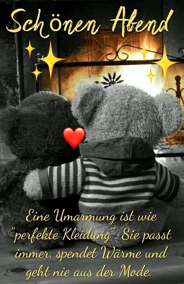 Zwei flauschige Teddybären umarmen sich liebevoll vor einem knisternden Kaminfeuer. Ein leuchtend rotes Herz schwebt zwischen ihren Köpfen. Die Szene vermittelt Geborgenheit, Wärme und Frieden für den Abend.