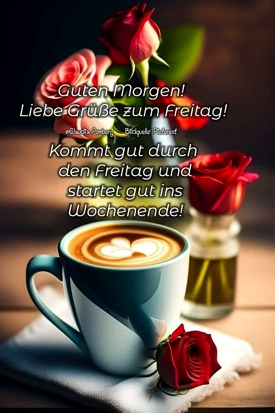 Ein Foto zeigt eine blaue Kaffeetasse mit einem herzförmigen Design auf dem Kaffee, daneben eine rote Rose und eine Vase mit roten Rosen im Hintergrund. Der Kaffee steht auf einem weißen Tuch.