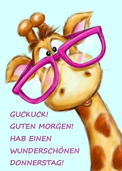 Ein Cartoon-Giraffe mit rosa Brille und einem freundlichen Gesichtsausdruck vor einem hellblauen Hintergrund. Der Giraffe hat ein paar braune Flecken auf seinem Hals und ein paar Haare auf seinem Kopf.