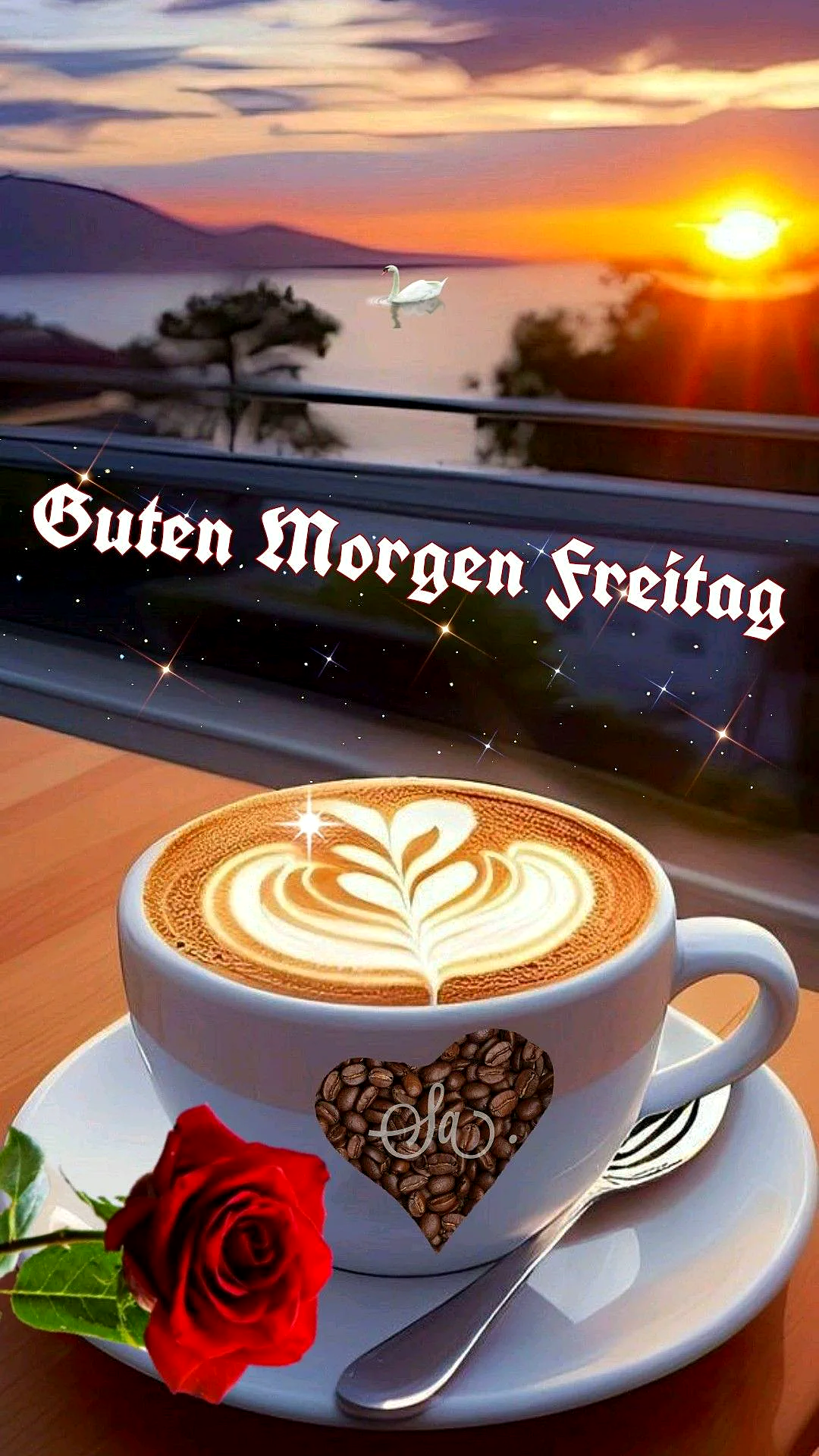 Ein weißer Kaffeebecher mit einer Herzdekoration aus Kaffeesamen und einem kunstvollen Latte-Art-Muster steht auf einem Tisch vor einer Panoramascheibe. Im Hintergrund ist ein sonniger Morgenhimmel mit Bergen und einem See zu sehen. Eine rote Rose liegt neben dem Becher.