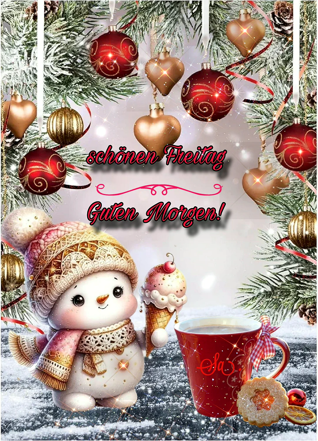 Ein niedlicher Schneemann in Hut und Schal hält ein Eis in der Hand, daneben steht eine Tasse Kaffee. Im Hintergrund sind Weihnachtsbaumschmuck und Tannenbaumzweige zu sehen.