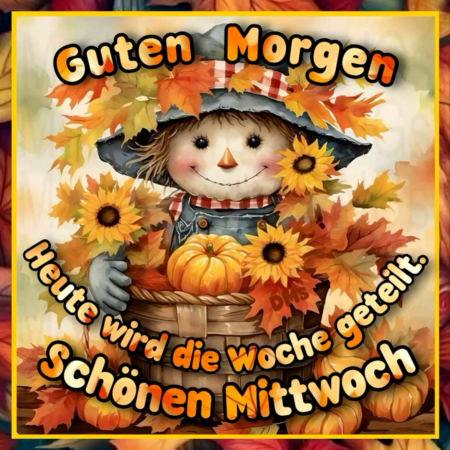 Ein freundlicher Strohhut mit Sonnenblumen und Kürbissen, umgeben von Herbstlaub, lächelt in die Kamera.