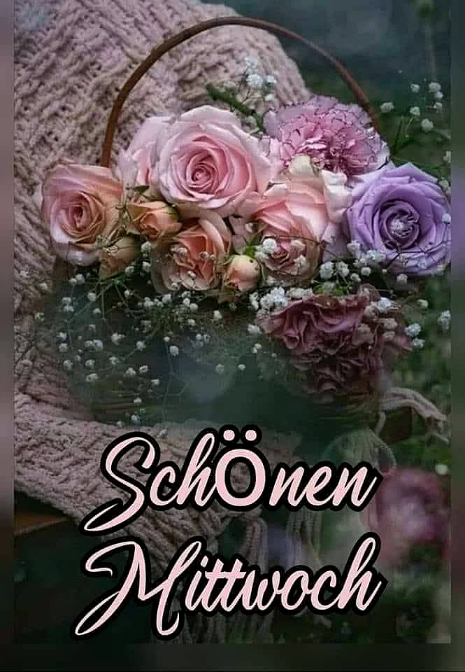 Ein Korb mit rosa, lila und hellrosa Rosen und Baby's Breath Blumen, vor einem hellen Hintergrund, strahlt eine ermutigende Atmosphäre aus.