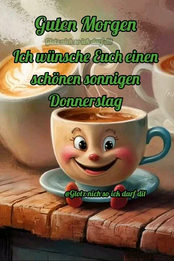 Ein Cartoon-Kaffeebecher mit lächelndem Gesicht auf einem Holztisch, dahinter ein weiterer Kaffeebecher, sonniges Ambiente