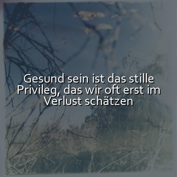 Ein Foto mit einem Zitat, das auf einem dunkel-blauen, leicht unscharfen Hintergrund mit Astsilhouetten und vereinzelten Blättern platziert ist. Der Text ist in weißer Farbe gehalten.