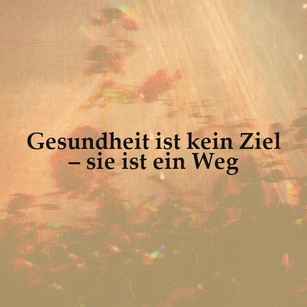 Ein inspirierendes Zitat auf einer goldenen, floralen Hintergrundkarte mit Sonnenstrahlen, die durch die Blumen scheinen.